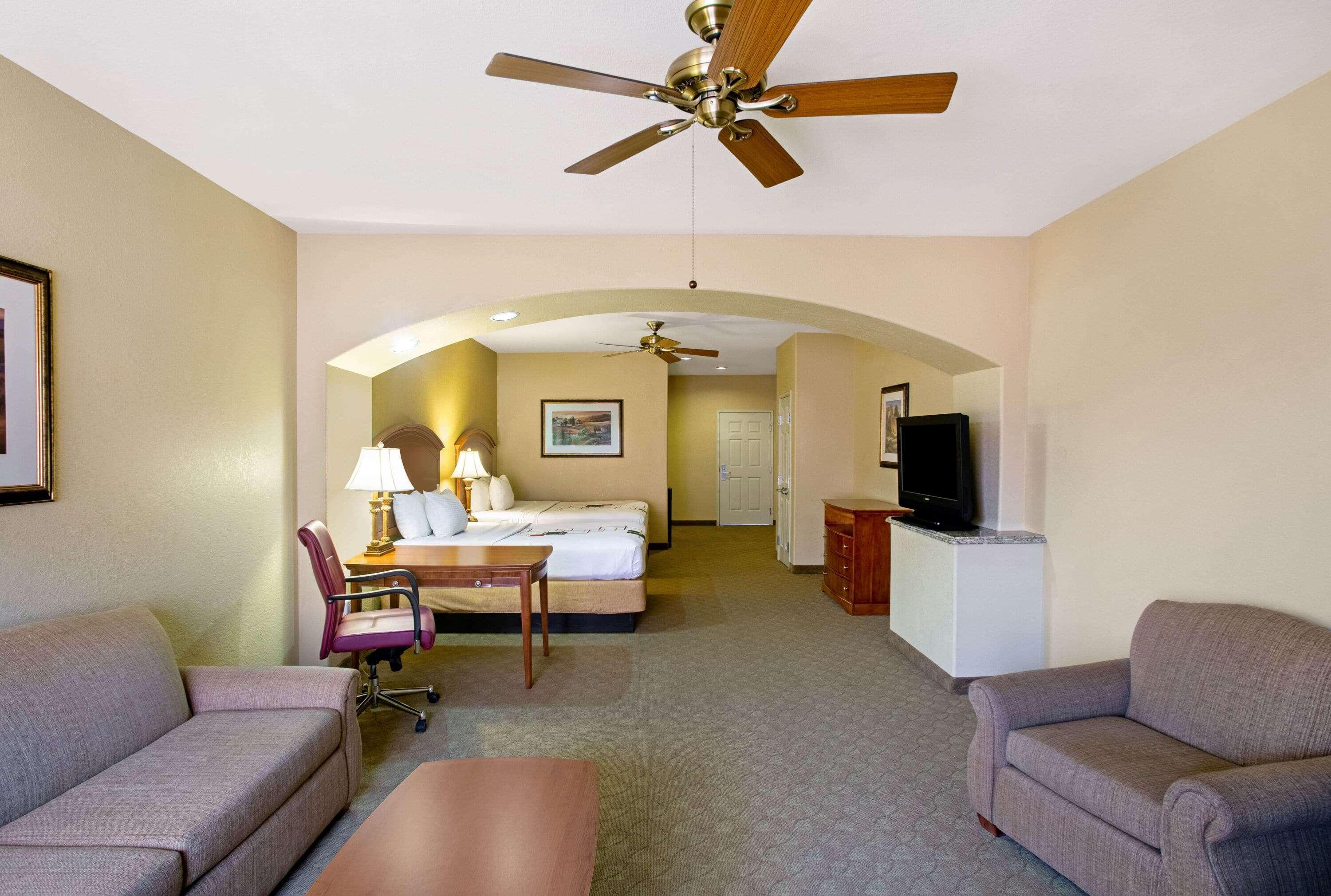 La Quinta By Wyndham Marble Falls Extérieur photo