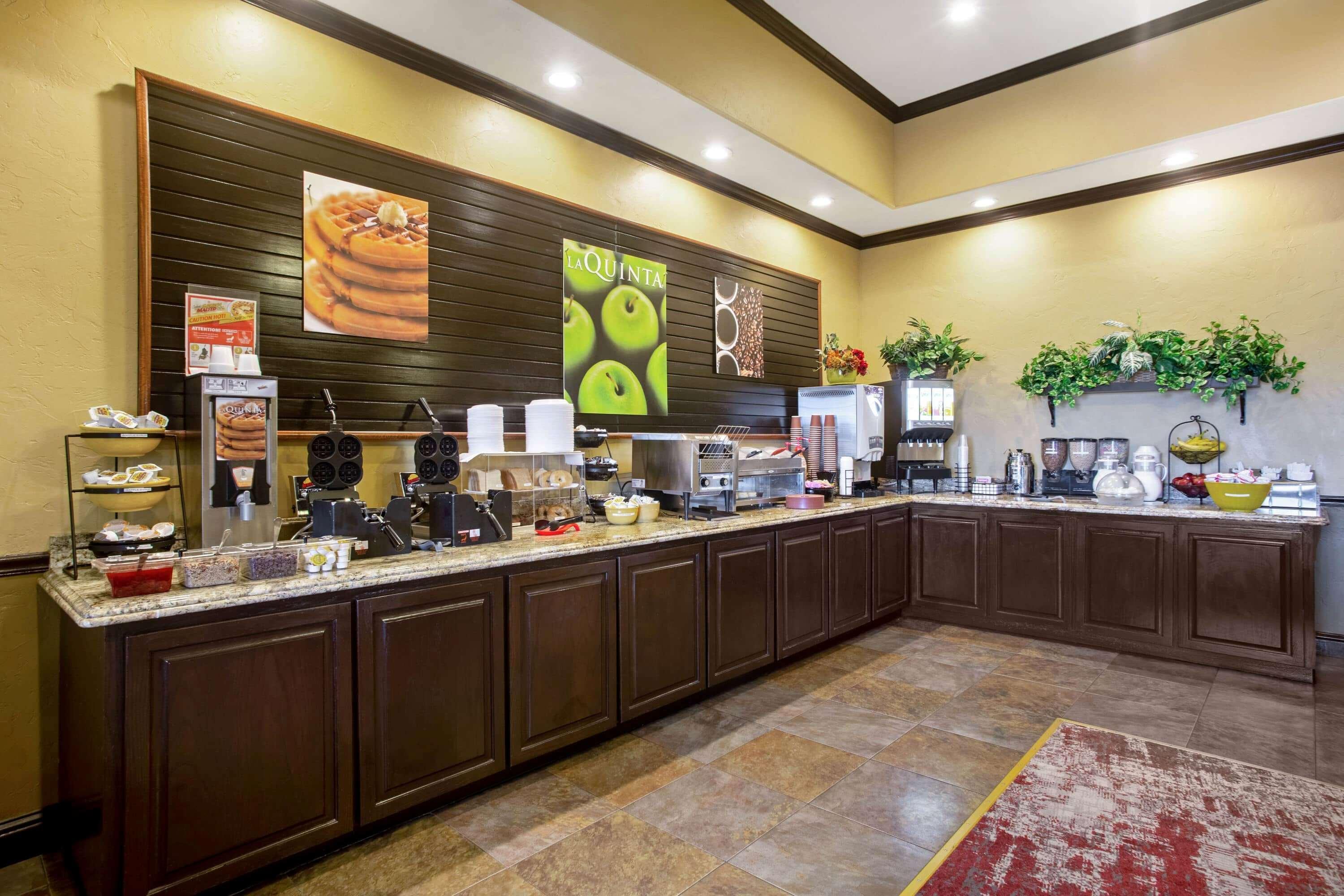 La Quinta By Wyndham Marble Falls Extérieur photo