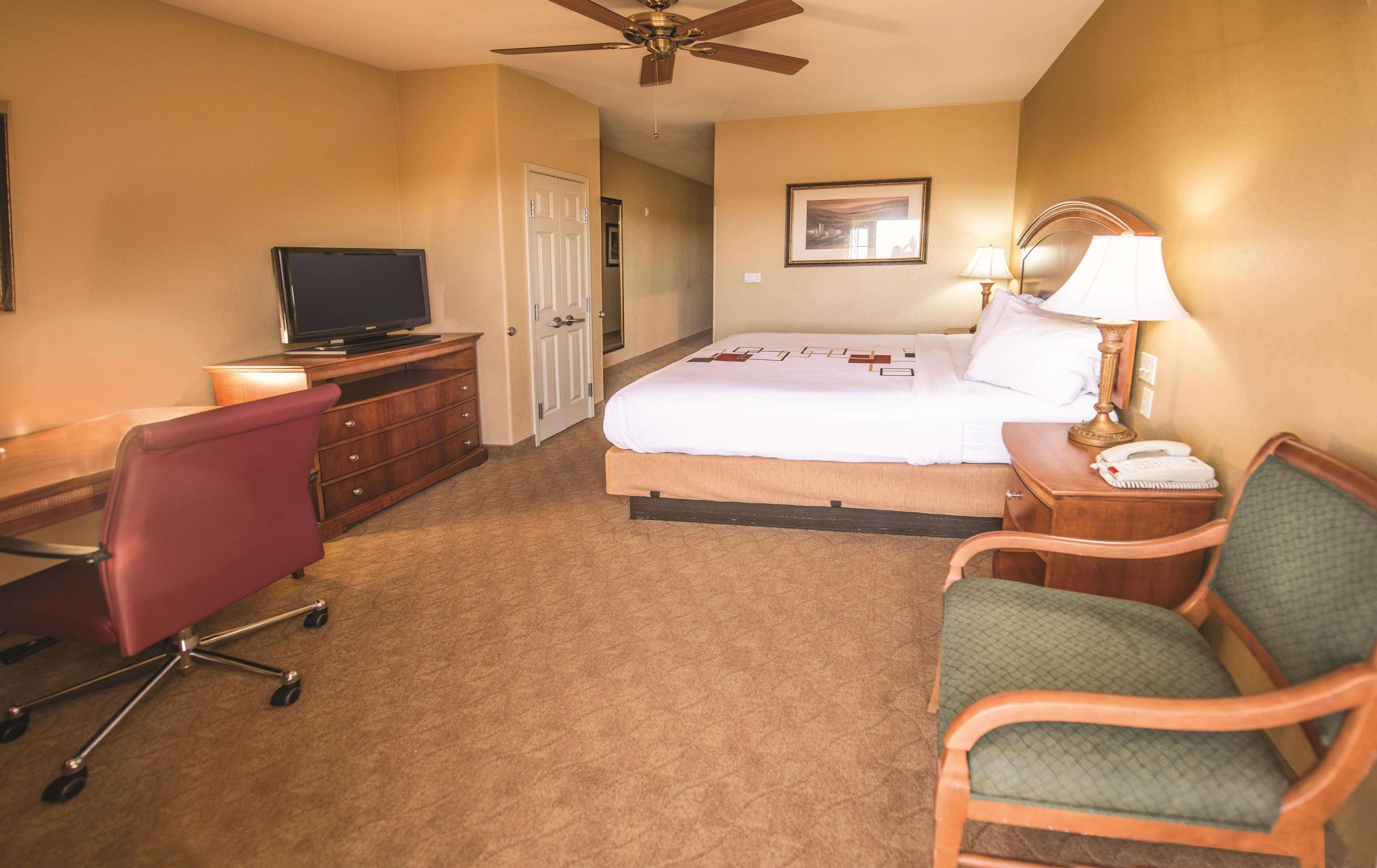 La Quinta By Wyndham Marble Falls Extérieur photo