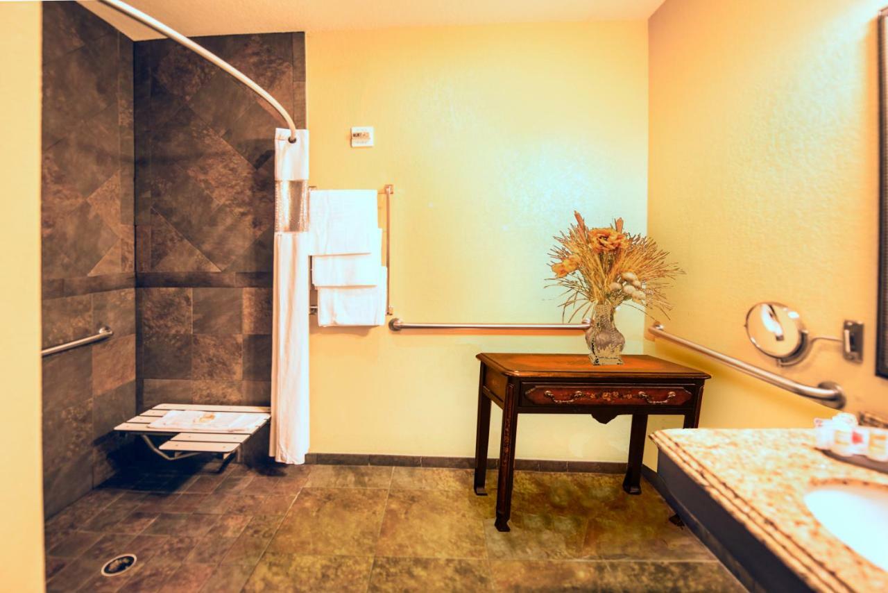 La Quinta By Wyndham Marble Falls Extérieur photo